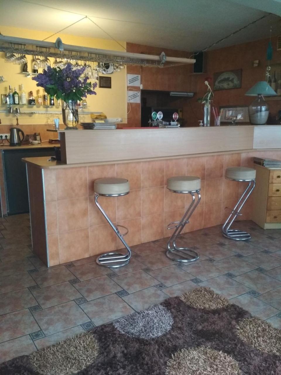 Pensjonat I Restauracja U Zdzicha Rowy  Exterior photo