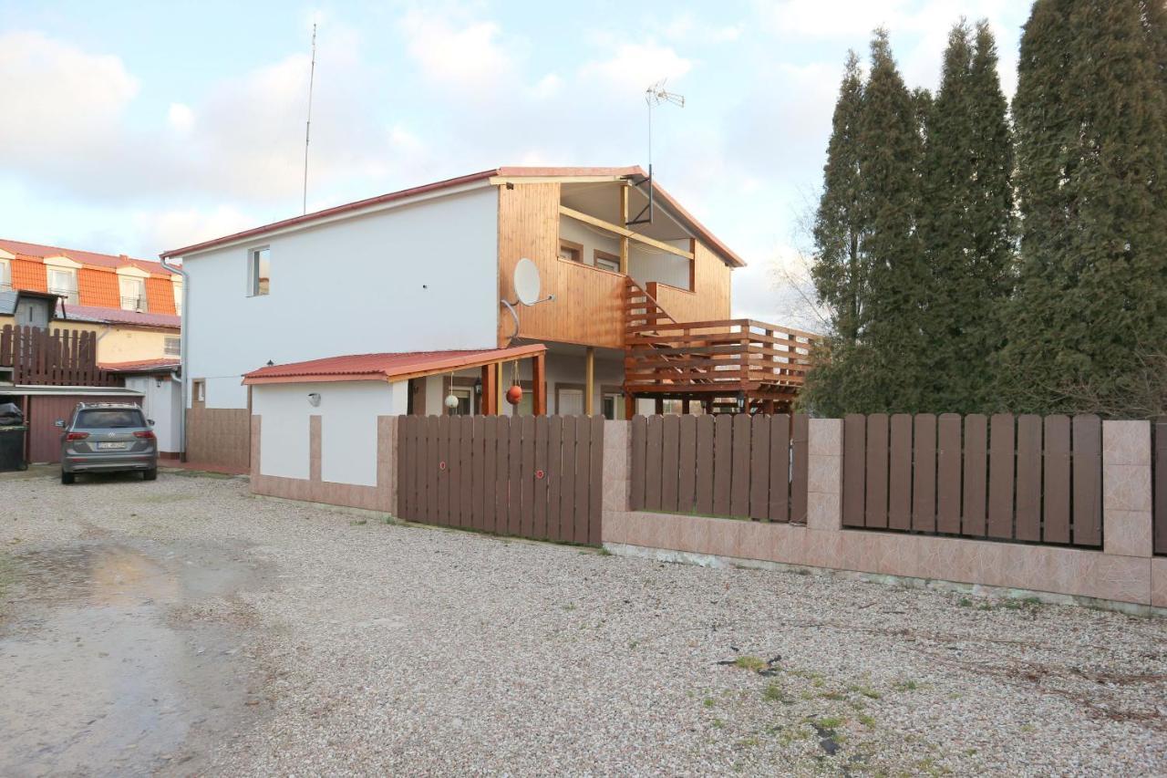 Pensjonat I Restauracja U Zdzicha Rowy  Exterior photo