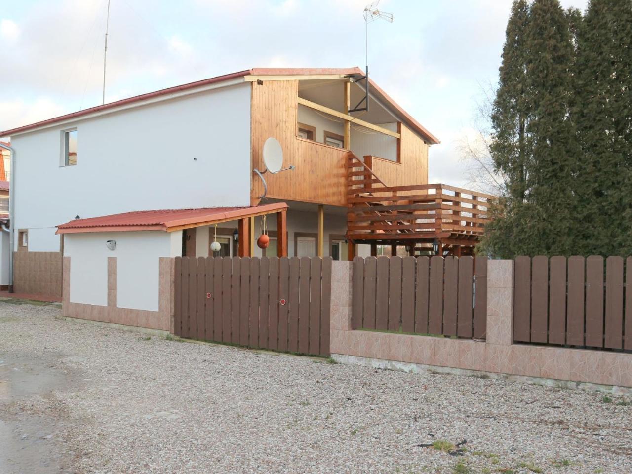 Pensjonat I Restauracja U Zdzicha Rowy  Exterior photo